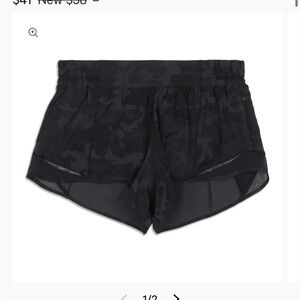 Lululemon hotty hot shorts 2.5